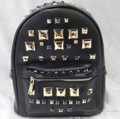 真皮雙肩包女款 牛皮韓版中小號多功能鉚釘雙肩包 流行爆款女包_四川魅力百分百皮具_產品展示-3158企業招商