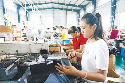 車(chē)間進(jìn)村 群眾增收